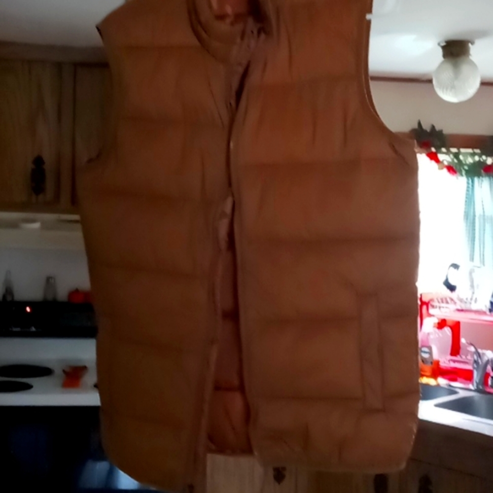 Men's puffer vest